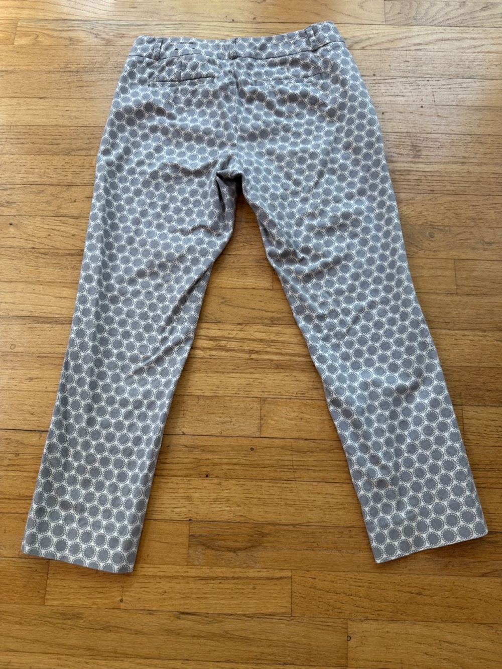 Banana Republic Gray Dot-Pattern Capris - Picture 2 of 4